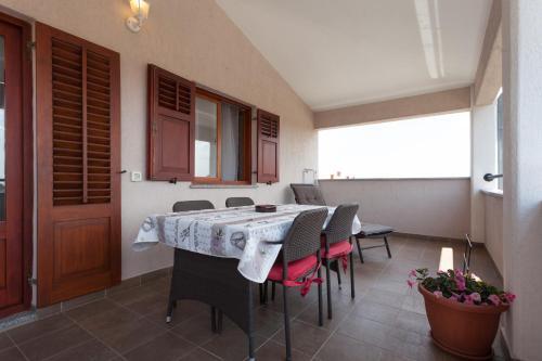 Hostal Apartments And Rooms Lorena 236