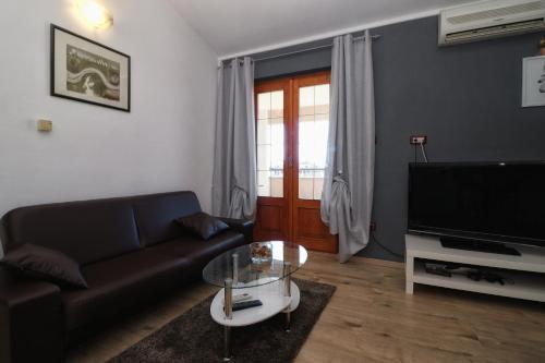 Hostal Apartments And Rooms Lorena 236