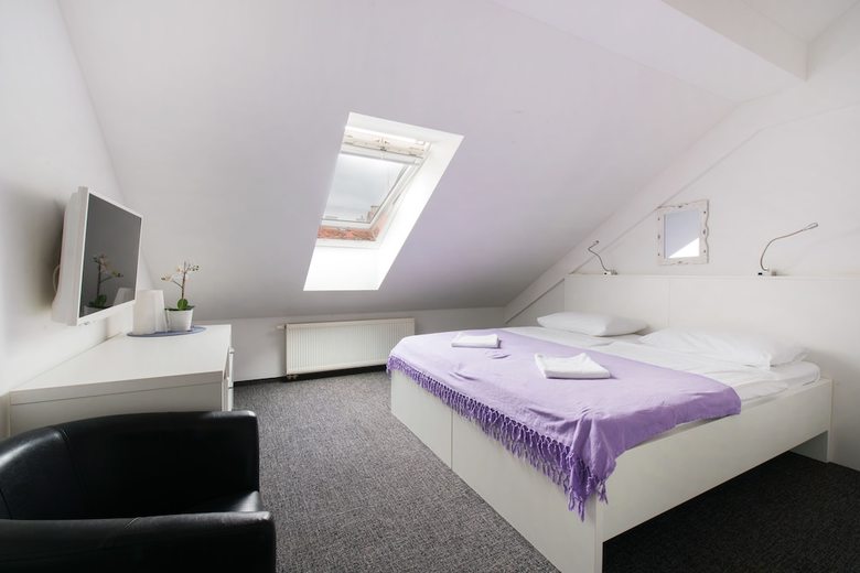 Hostal Tia Apartments And Rooms
