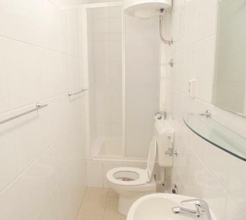 Hostal Rooms And Apartments Djanovic
