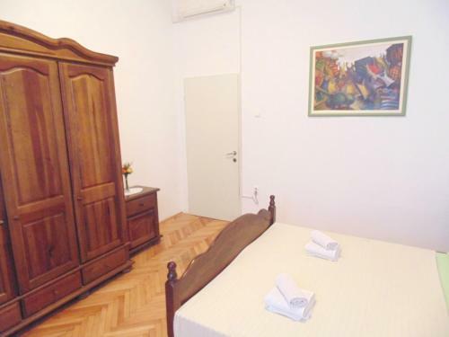 Hostal Rooms And Apartments Djanovic