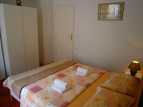 Hostal Rooms And Apartments Djanovic