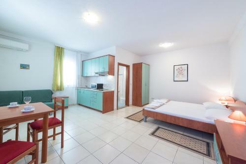 Villa Borna Apartments