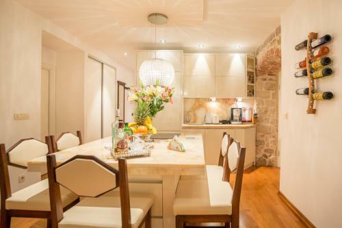 Imperial Luxury Apartment