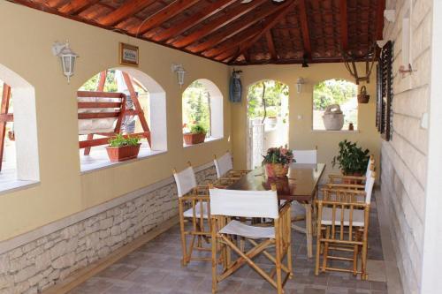 Holiday Home Postira 5661