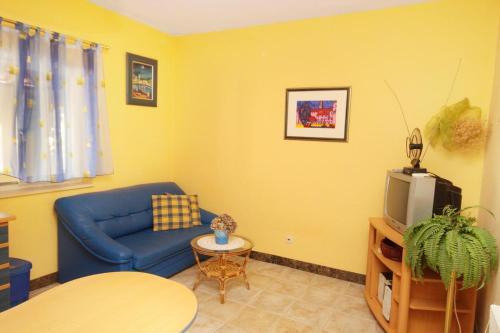 Holiday Home Postira 5661