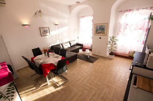 Apartment Tonka-riva