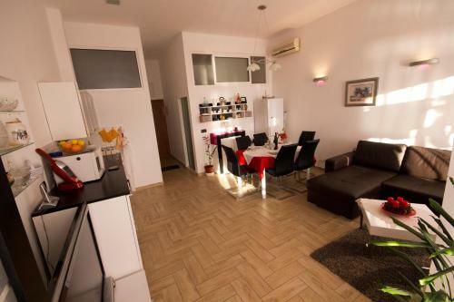 Apartment Tonka-riva