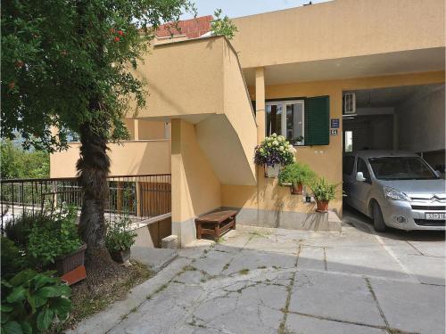 Holiday Apartment Podstrana 4