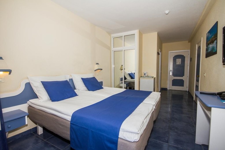 Aparthotel Servatur Puerto Azul