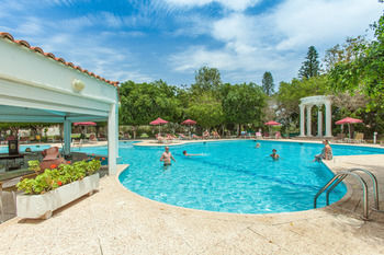 Hotel Crown Resorts Henipa