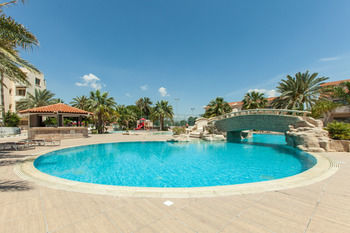 Hotel Crown Resorts Henipa