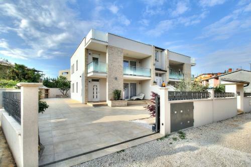 Apartments Riccardo