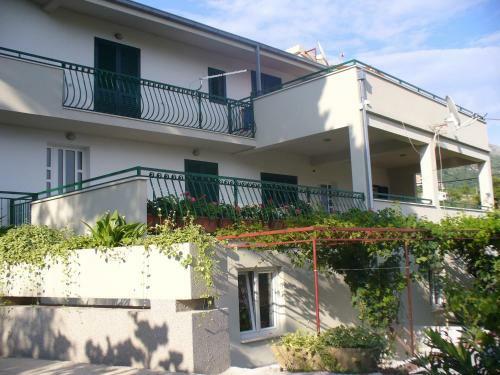 Apartments Villa Dvori Vi?kovi