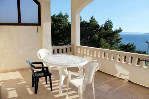 Apartment Brela 6006b