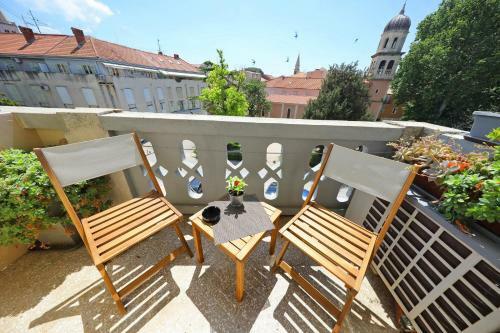 Hostal Rooms Tisa Old Town