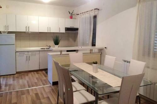 Apartment Zrnovska Banja 3154a