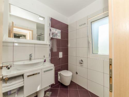 Holiday Home Luscinia