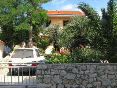 Lovely Garden Apartments