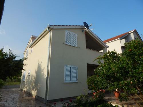 Apartments Mastrinka