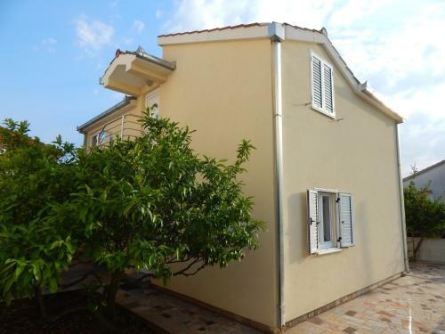 Apartments Mastrinka
