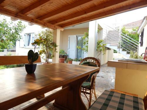 Apartments Mastrinka