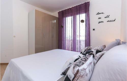 Apartment Solin With Sea View I