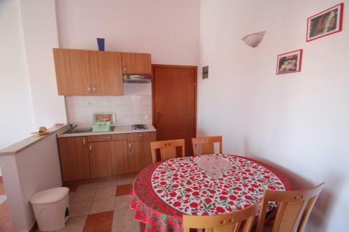 Apartments Miani