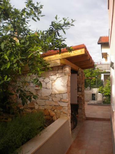 Apartments Miani