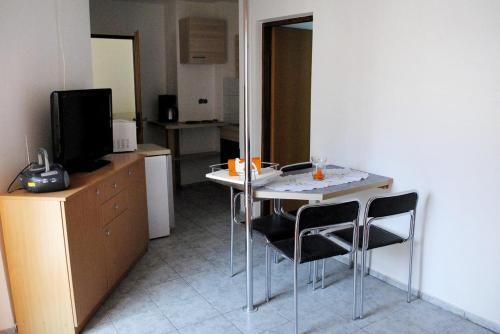Apartment Jadranovo 5285b