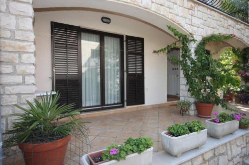 Apartments With A Parking Space Rovinj - 2298