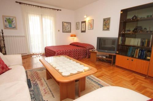 Apartments With A Parking Space Rovinj - 2298