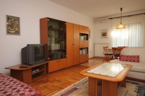 Apartments With A Parking Space Rovinj - 2298