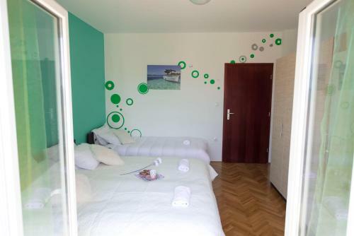 Hostal Mareta Guesthouse