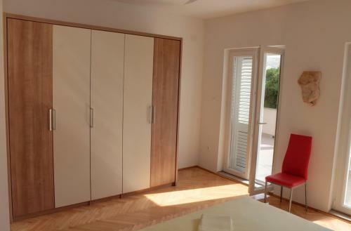 Petros Apartments Pag