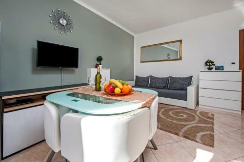 Apartment Rogi?
