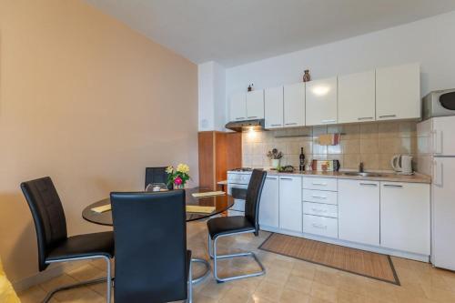Apartamentos Studio Pucisca 5625a