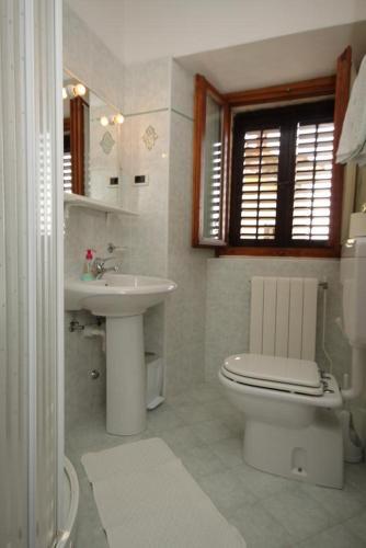 Hostal Double Room Oprtalj 7081a