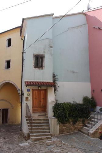 Hostal Double Room Oprtalj 7081a