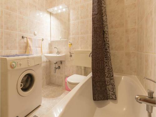 Apartment Makarska Gradiscanskih Hrvata