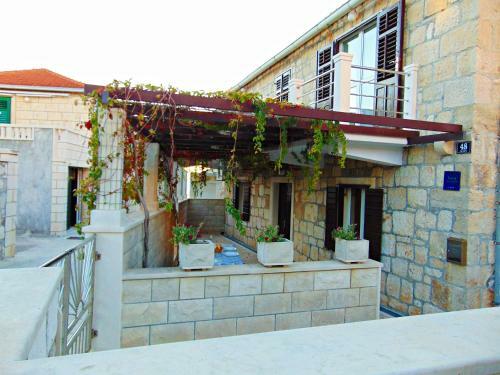 Apartment Put Rota 48