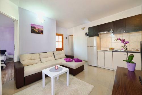 Holiday Home & Apartments Primavera