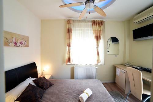 Hostal Villa Zrina