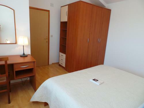 Apartment Liznjan 1