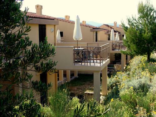 Apartments Tisno Hostin