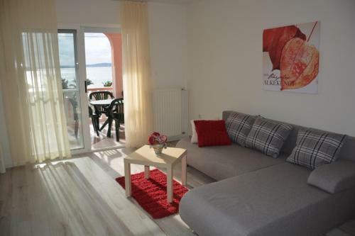 Sea View Apartments Pericic