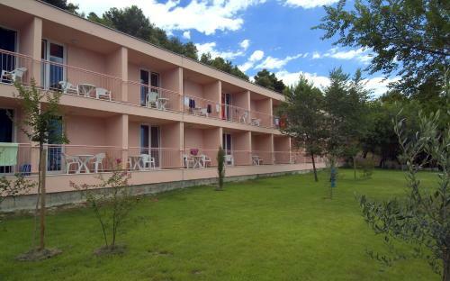 Hotel Tourist Settlement Brzet