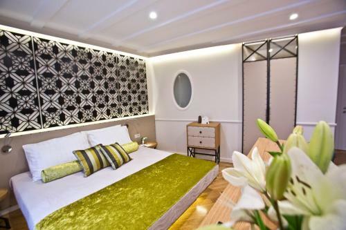 Borelli Palace Deluxe Apartments