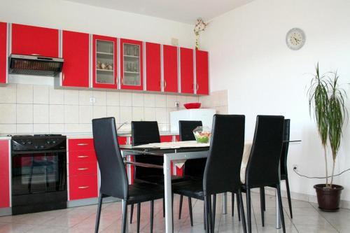 Apartments With A Parking Space Podstrana (split) - 5250