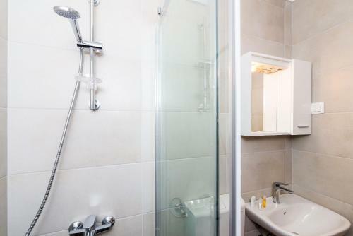 Hostal Guest House Brigita